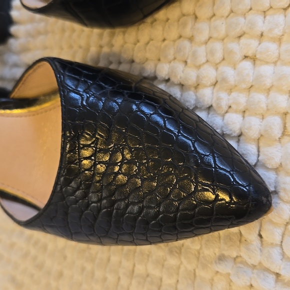 Michael By Michael Shannon Romina Faux Crocadile Pointed Toe Heel size 6 - Picture 3 of 7